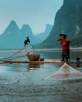 广西桂林捕鱼的渔夫